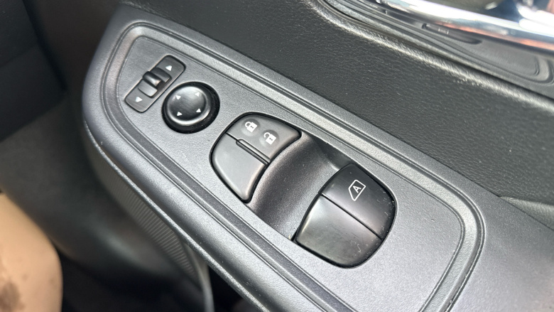 Nissan Micra 1.0 IG-T 92 Acenta 5dr Petrol Hatchback